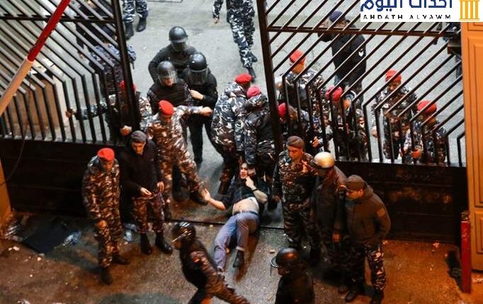 السلطات اللبنانية