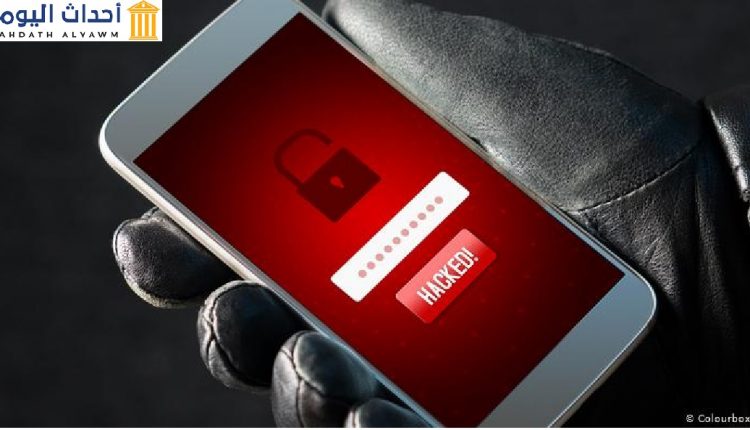 استخدام برامج اختراق للتجسس على الهواتف النقالة