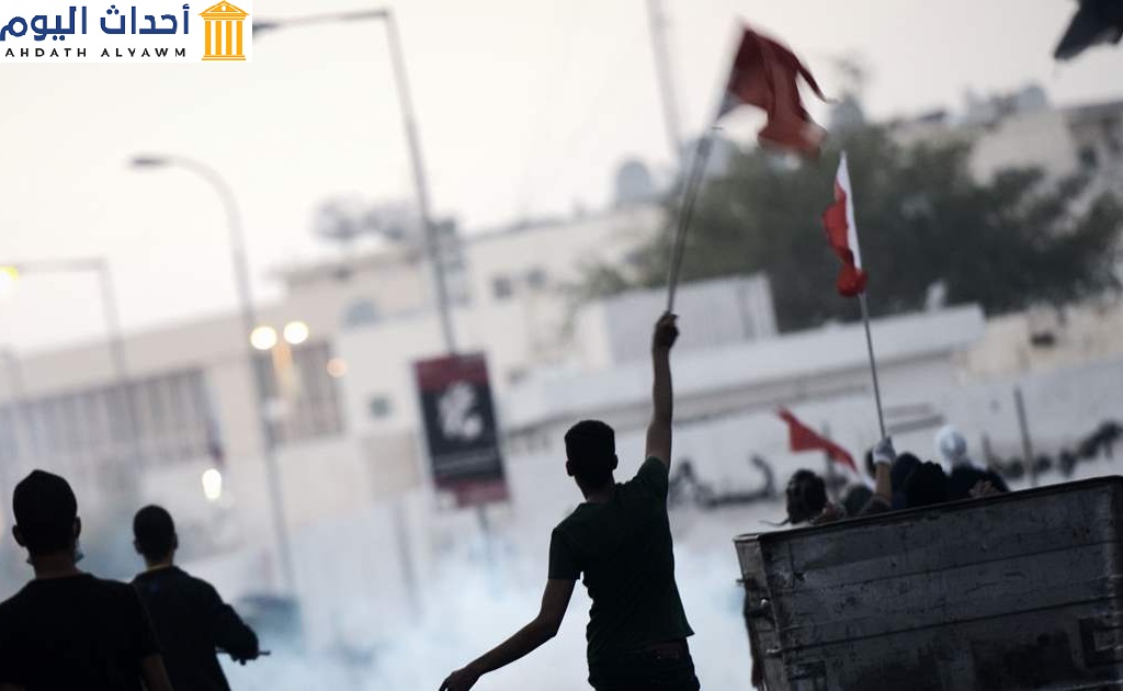 الاحتجاجات الجماهيرية في البحرين، بسبب حالة من السخط المتصاعد على نظام الدولة الاستبدادي