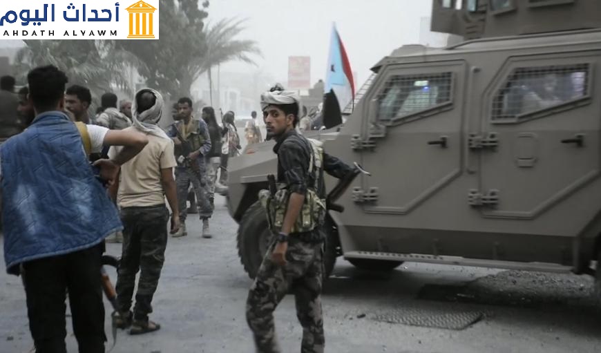 قوات "المجلس الانتقالي الجنوبي" المدعومة من الإمارات تتهيأ لاقتحام القصر الرئاسي في مدينة عدن الساحلية الجنوبية، اليمن