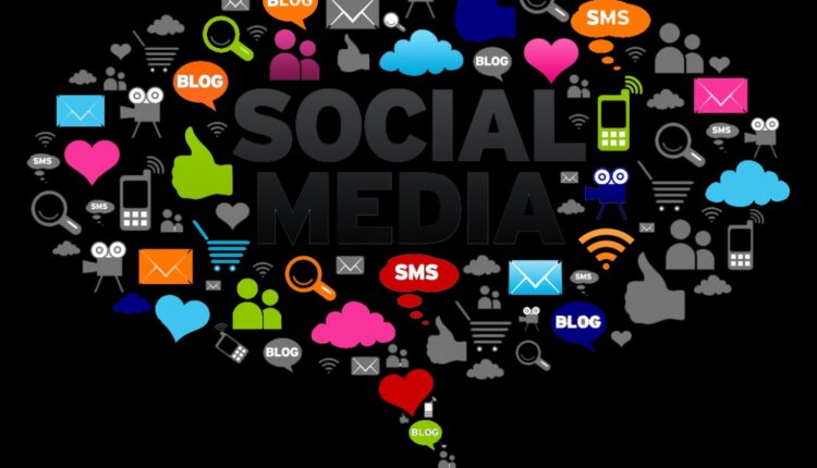 مواقع التواصل الإجتماعي