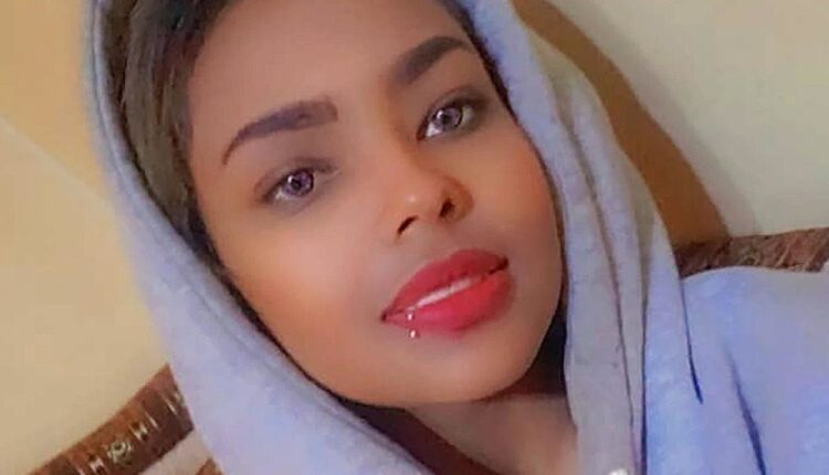 الممثلة وعارضة الأزياء اليمنية "انتصار الحمادي"