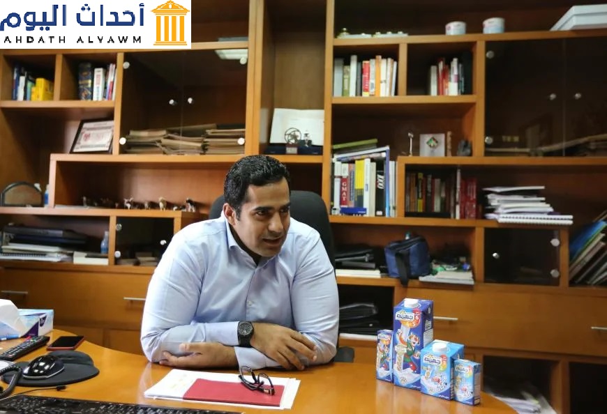 "سيف ثابت" ابن "صفوان ثابت" أصحاب شركة انتاج الألبان المصرية "جهينة، والمعتقلان لدى السلطات المصرية