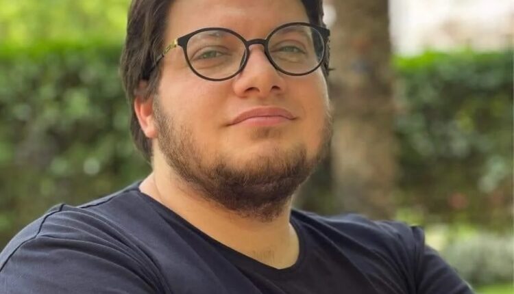 "حسام منوفي سلّام" (29 عاما) المنعتقل لدى أجهزة الأمن المصرية بعد هبوط غير مُجَدوَل لرحلته في الأقصر