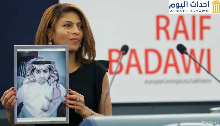 "إنصاف حيدر" زوجة المدون السعودي المفرج عنه مؤخرًا “رائف بدوي”