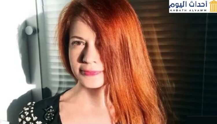 الصحفية الروسية "أوكسانا باولينا"