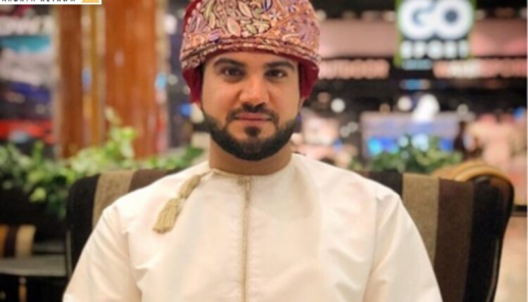 الصحفي والمدافع عن حقوق الإنسان مختار الهنائي