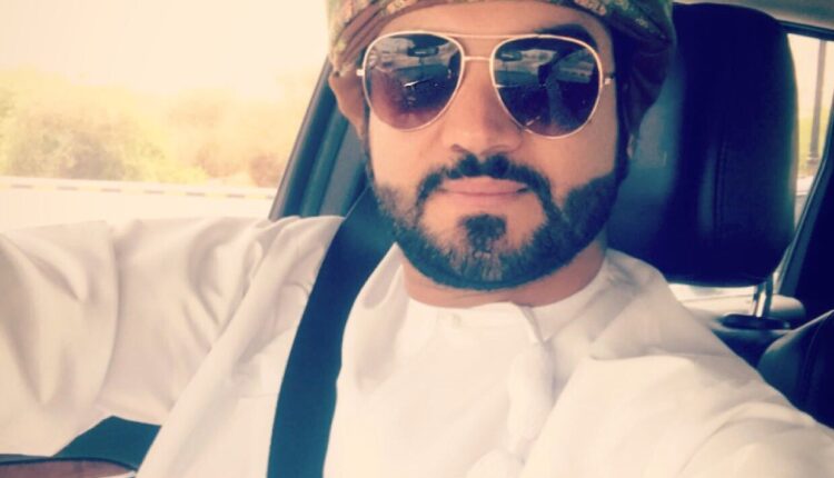 الصحفي والمدافع عن حقوق الإنسان مختار الهنائي