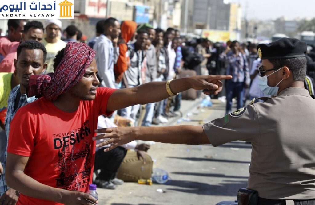 المعاملة السيءة التي يواجهها العمال الوافدين في دول الخليج العربي