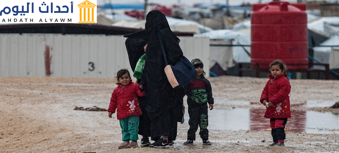 يعيش أكثر من 60 ألف نازح في مخيم الهول، شمال شرق سوريا، غالبيتهم من النساء والأطفال