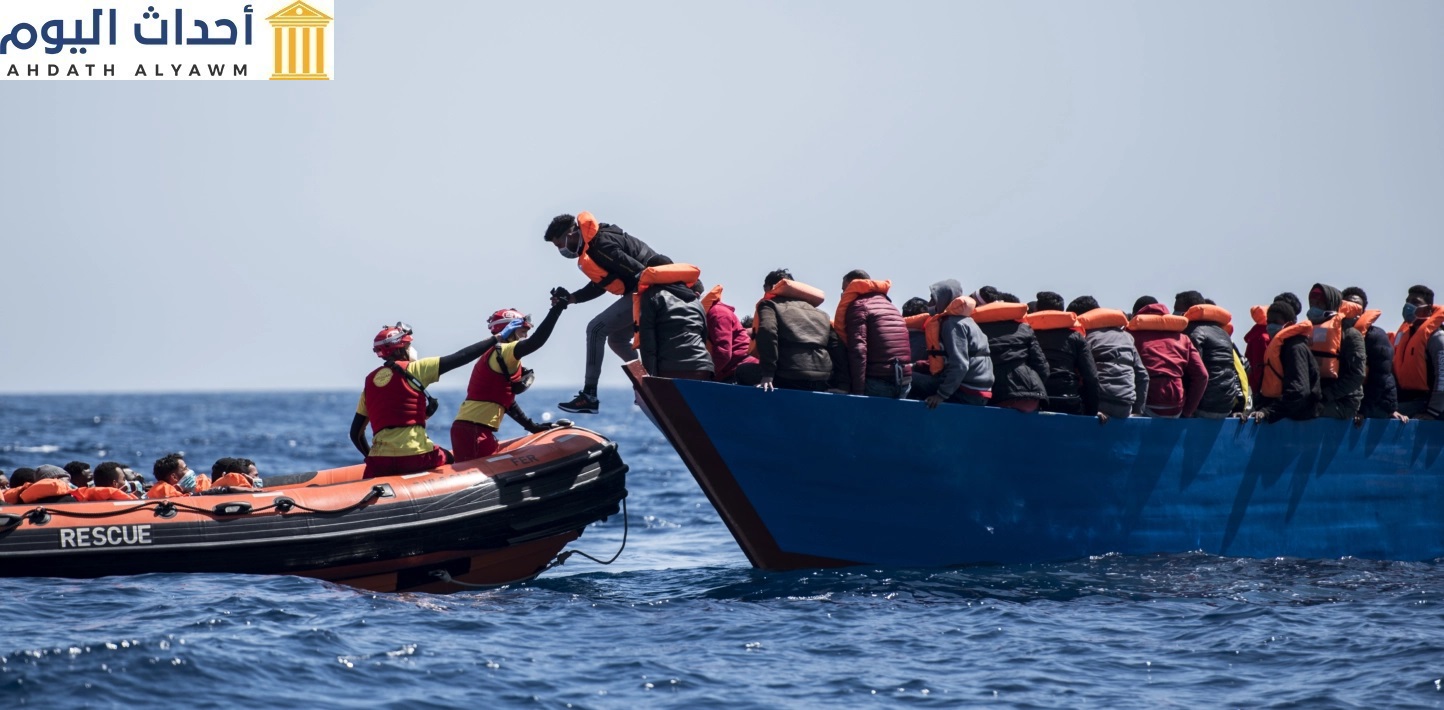 قوارب انقاذ المهاجرين عبر البحار