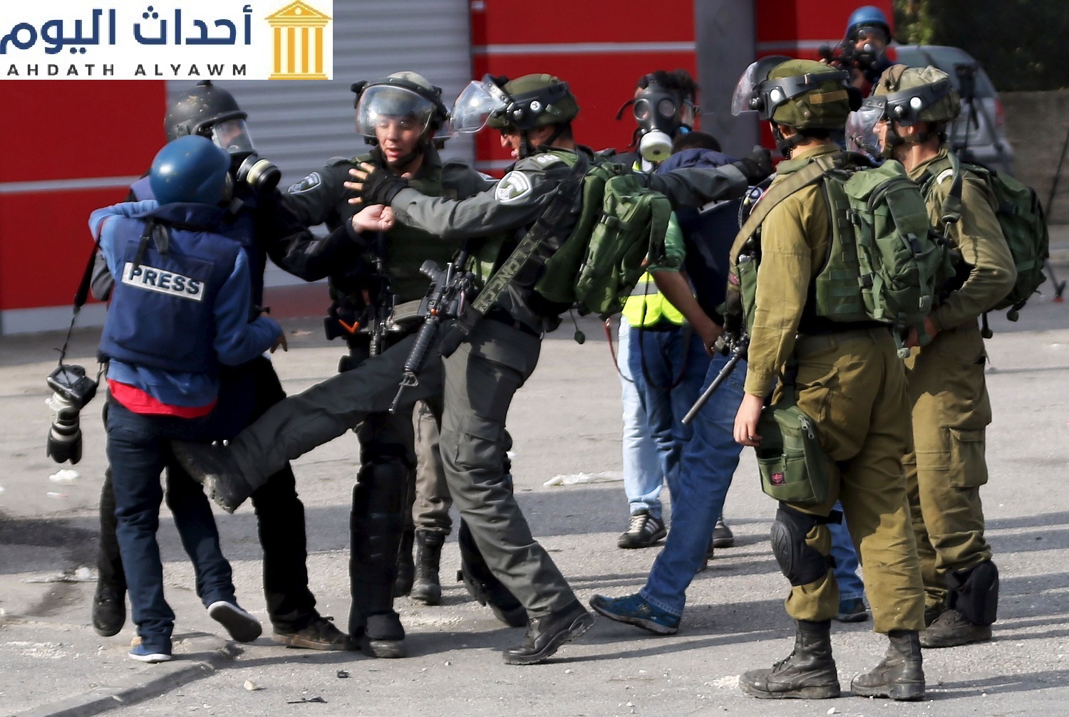 اعتداءات الجيش الإسرائيلي على الصحفيين الفلسطينيين أثناء تأدية عملهم بتغطية انتهاكات الجيش على مدن الضفة الغربية المحتلة