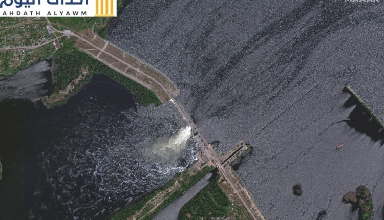 صورة بالأقمار الصناعية لسد كاخوفكا في منطقة خيرسون