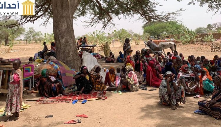 منذ اندلاع القتال في السودان في منتصف نيسان/أبريل عبر الآلاف الحدود الدولية بحثا عن الأمان