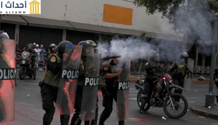 استخدام الغاز المسيل للدموع ضد المتظاهرين حول العالم