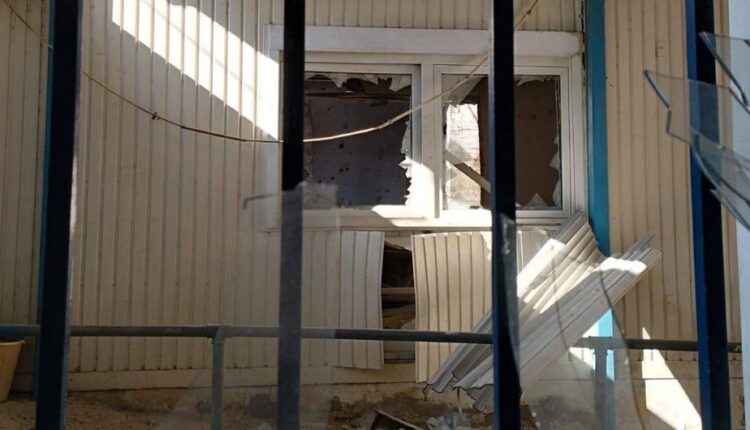 أصيب المركز الصحي التابع للأونروا في مخيم جنين بأضرار بالغة خلال العملية العسكرية الإسرائيلية