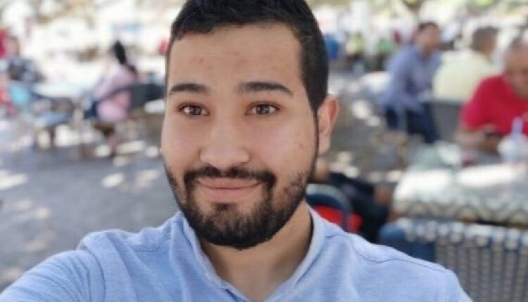 الصحفي ورئيس تحرير صحيفة "لوبروفنسيال" المستقلة "مصطفى بن جامع"