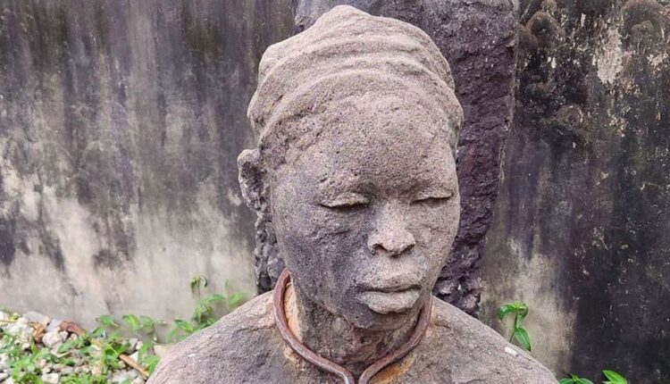 نصب تذكاري عن العبودية في مدينة زنجبار في تنزانيا