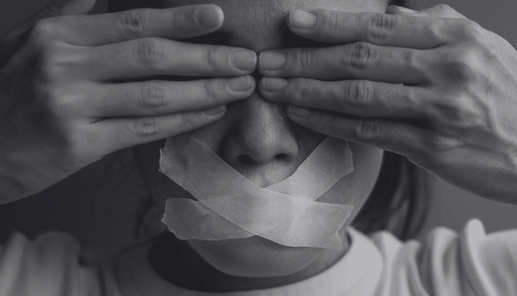 مؤسسة الحق تدين الاعتداء على التجمعات السلمية في قطاع غزة