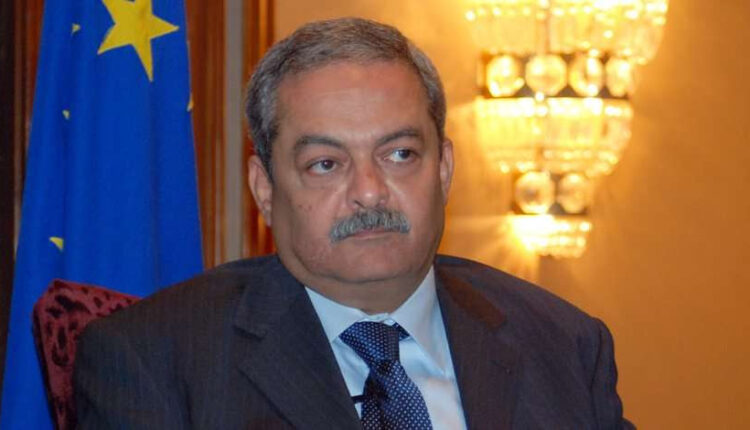 المعارض المصري البارز "هشام قاسم"