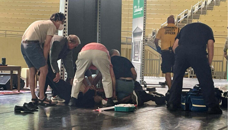 الاعتداء على صحفي من قبل مسؤول إيراني في نيويورك