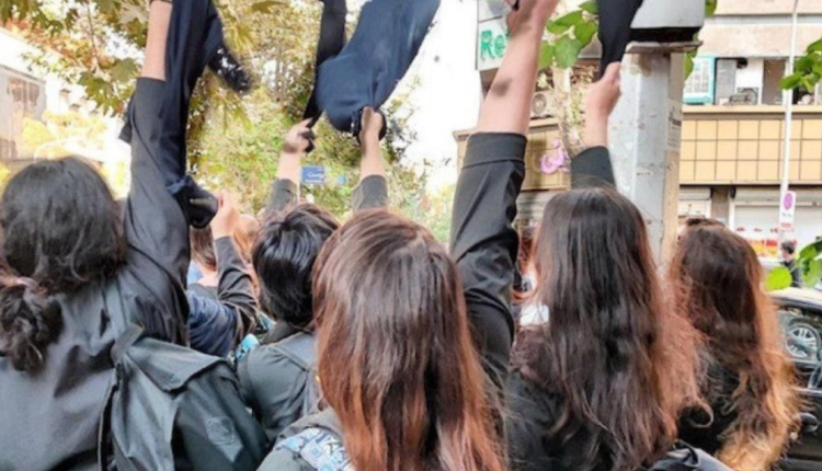 الحجاب الإلزامي