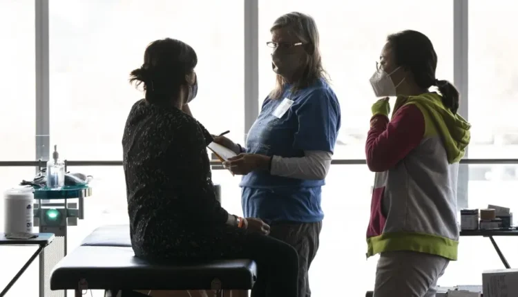 الاحتفال بيوم الصحة العالمي وسط إخفاقات بالاستثمار بالرعاية الصحية العامة