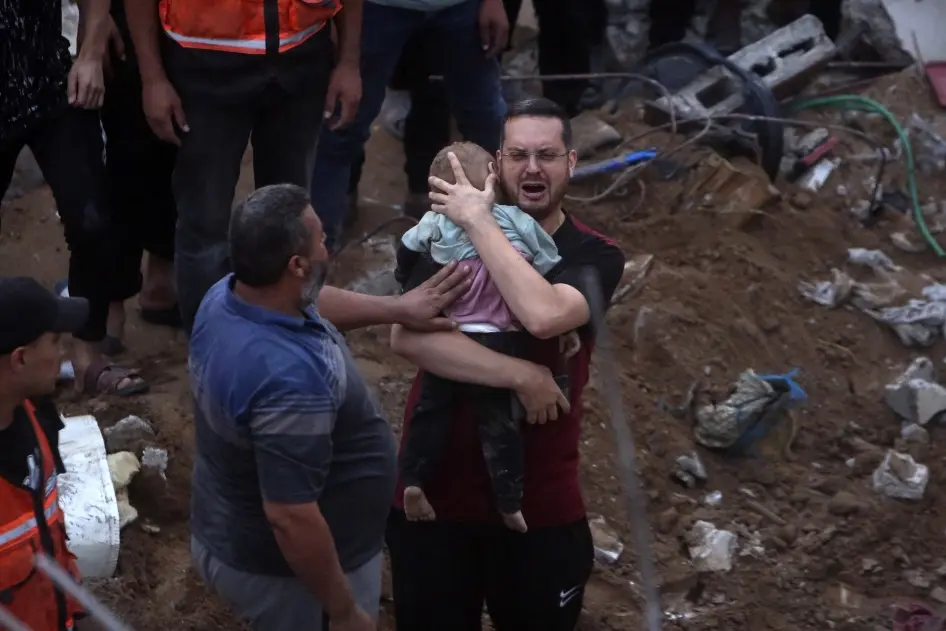 غارة جوية إسرائيليّة قتلت 106 مدنيين تشكل جريمة حرب مفترضة