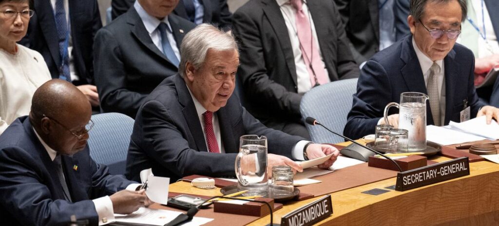 الأمين العام للأمم المتحدة أنطونيو غوتيريش متحدثا في المناقشة رفيعة المستوى التي عقدها مجلس الأمن الدولي بشأن "صون السلام والأمن الدوليين: التصدي للتهديدات المتطورة في الفضاء السيبراني".