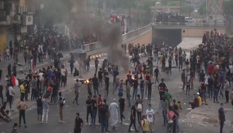 العراق: خمس سنوات على تظاهرات تشرين، ولا يزال الإفلات من العقاب هو سيد الموقف