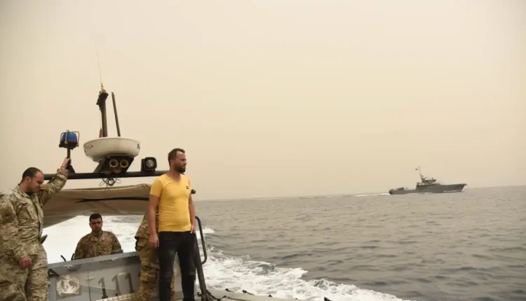 لمنع اللاجئين