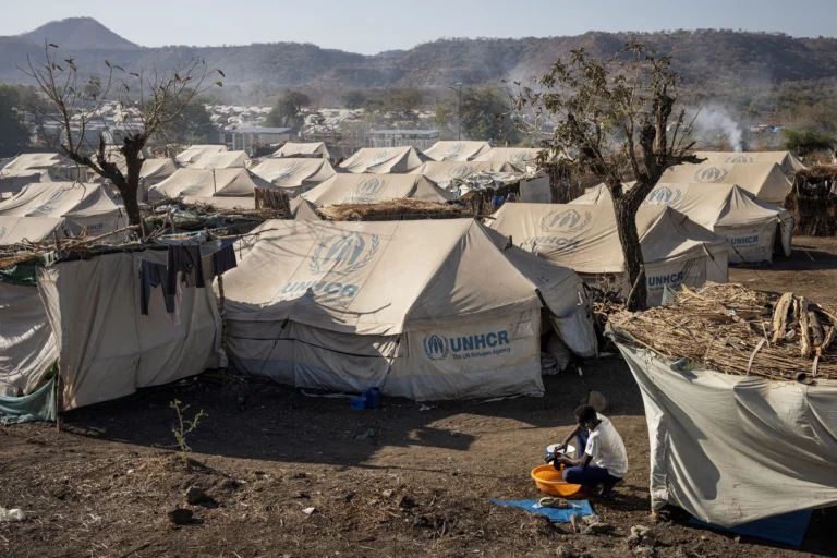 202410afr ethiopia Sudanese refugee in camp