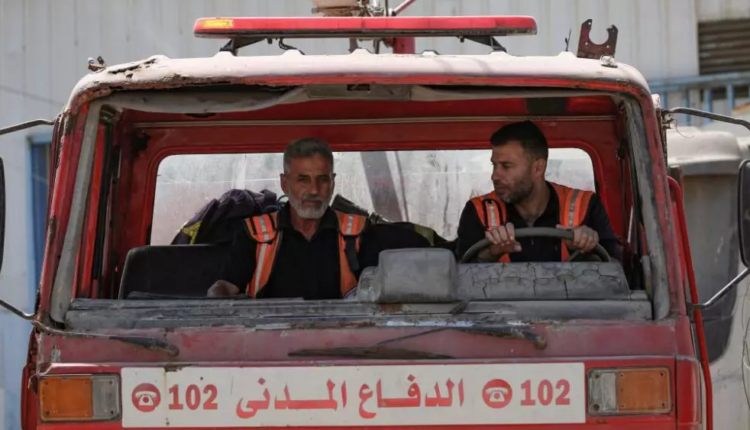 استهداف وتعطيل إسرائيل عمل الدفاع المدني والإسعاف يعني قرارًا رسميًّا بإعدام آلاف الفلسطينيين شمالي غزة