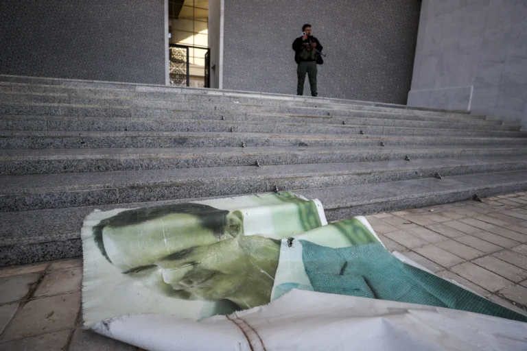 202412mena syria assad palace