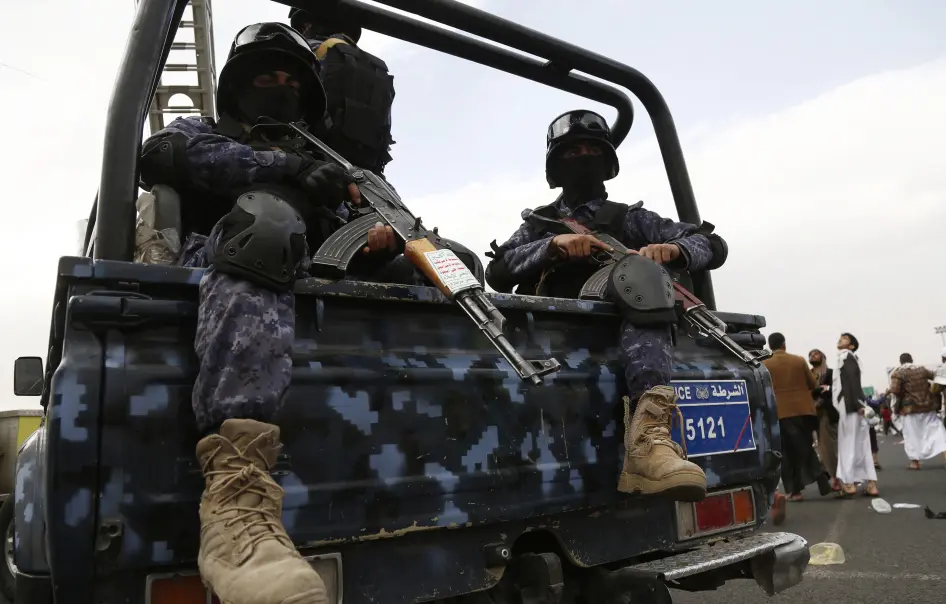 اليمن: هيومن رايتس تتهم الحوثيين باعتقال مسيحيين تعسفًا