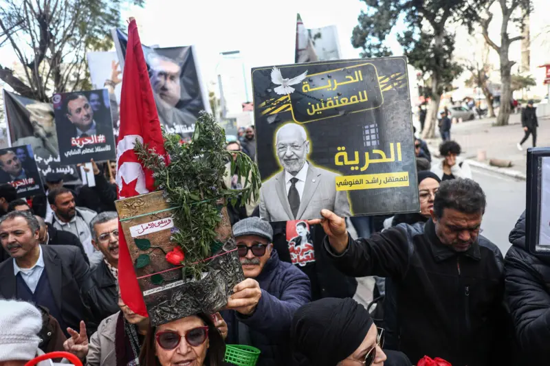 تونس: 20 عامًا حكم جديد للغنوشي يرفع أحكامه إلى 60