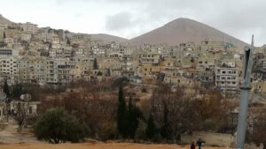 مخاوف حقوقية من قرارات مقيّدة للحريات اتخذتها بلدية في ريف دمشق