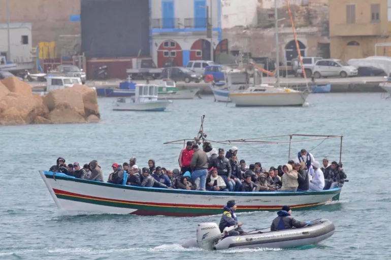 إيطاليا تشدد سياسات الهجرة وتسرع إجراءات اللجوء