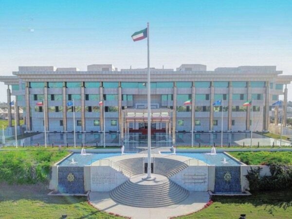 مركز الخليج لحقوق الإنسان يتلقى شهادة عن تعذيب معتقلات داخل مقر أمن الدولة في الكويت